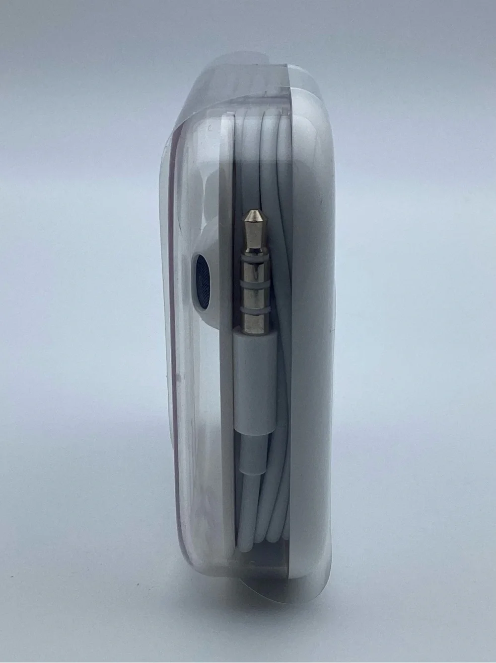 Apple White Wired Earbuds with 3.5mm Plug Android/IOS